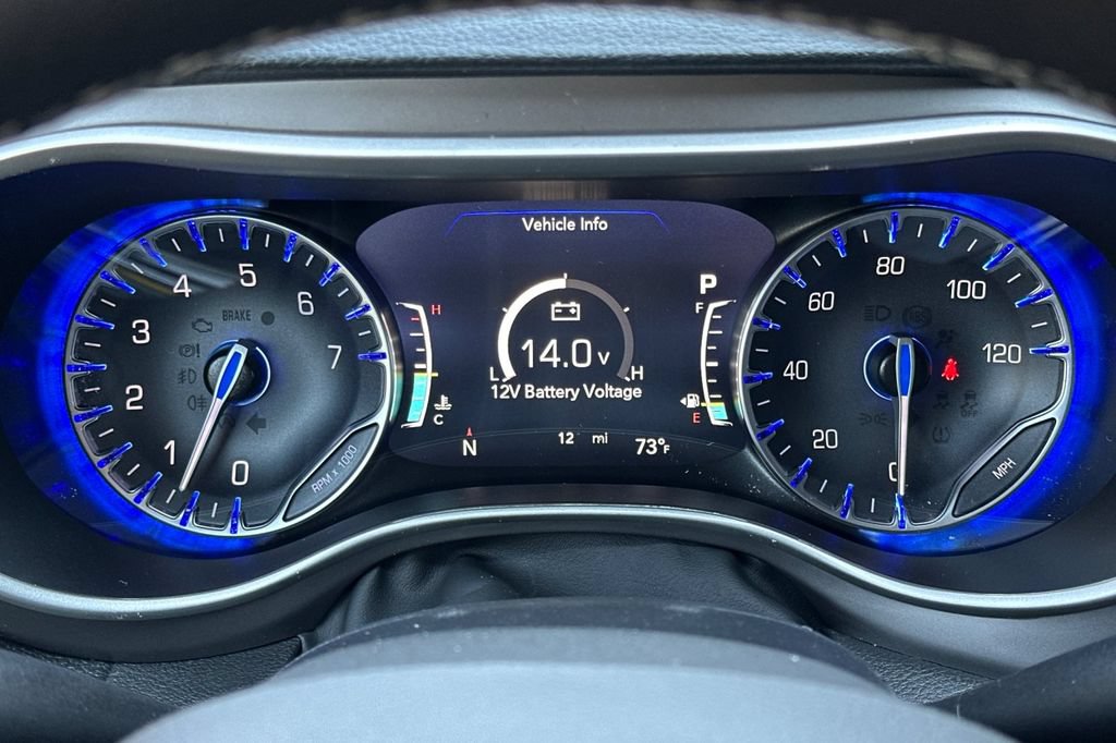 New 2027 Chrysler Pacifica Select FWD image 25