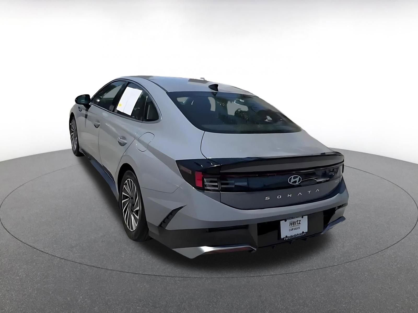Used 2025 Hyundai Sonata SEL FWD image 4
