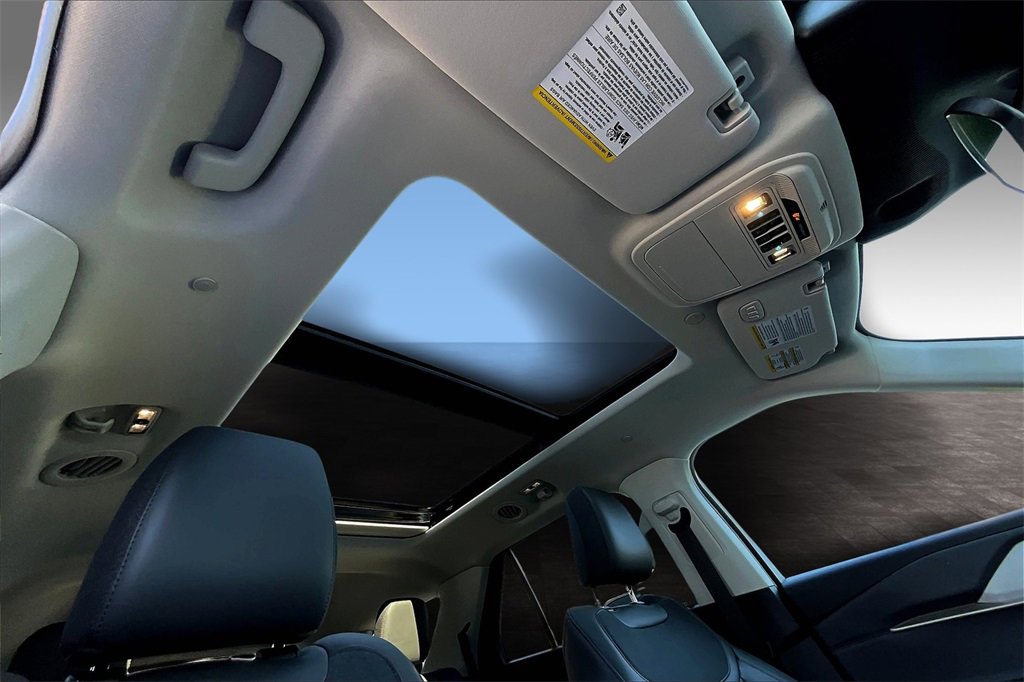 New 2025 Ford Explorer Active image 28