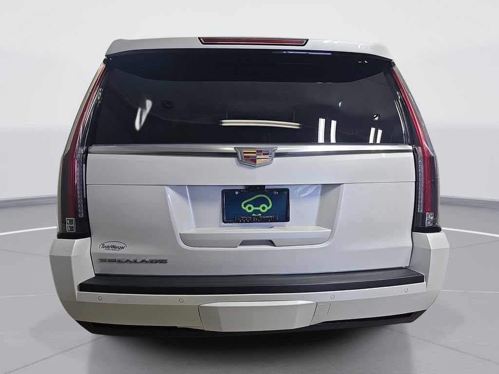 Certified 2018 Cadillac Escalade ESV Luxury AWD/4WD image 5