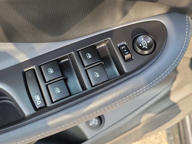 Certified 2020 Buick Envision Essence FWD image 11