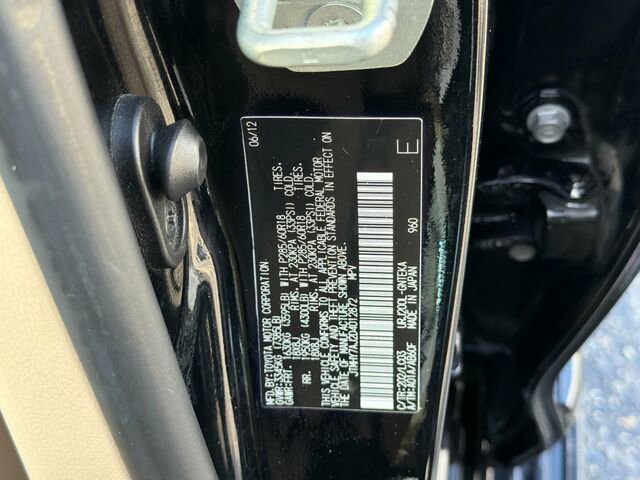 Used 2013 Toyota Land Cruiser AWD/4WD image 36