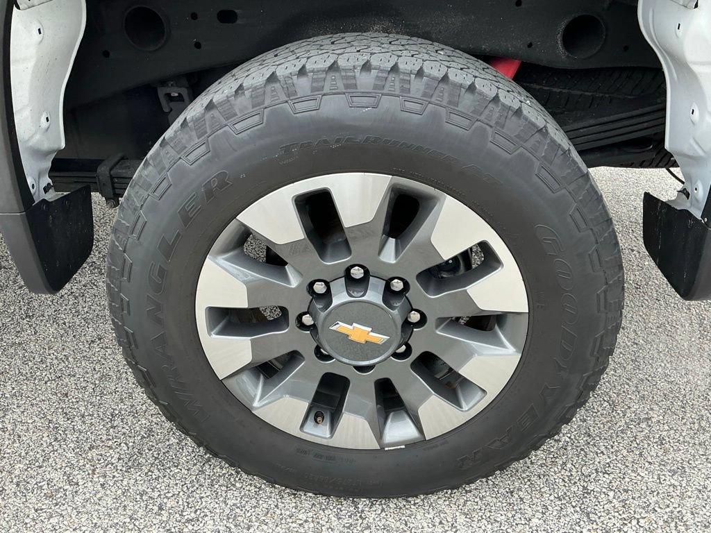 Used 2024 Chevrolet Silverado 2500 Custom w/ Custom Convenience Package AWD/4WD image 28