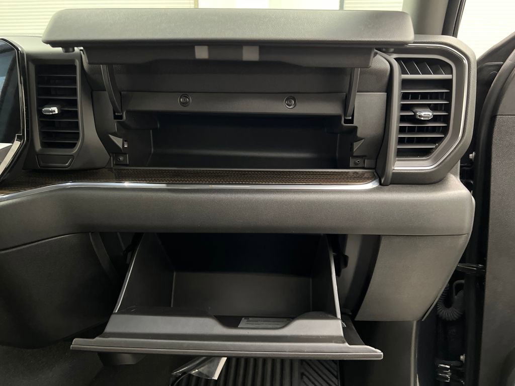 Used 2023 Chevrolet Silverado 1500 LT image 27