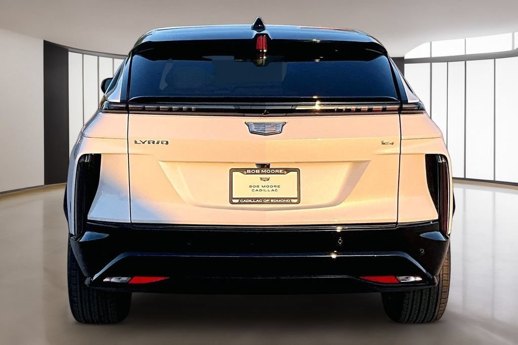 New 2027 Cadillac Lyriq Premium Sport w/ LPO, Floor Liner Package AWD/4WD image 4