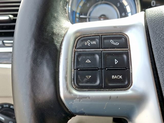 Used 2012 Chrysler 300 Limited image 20