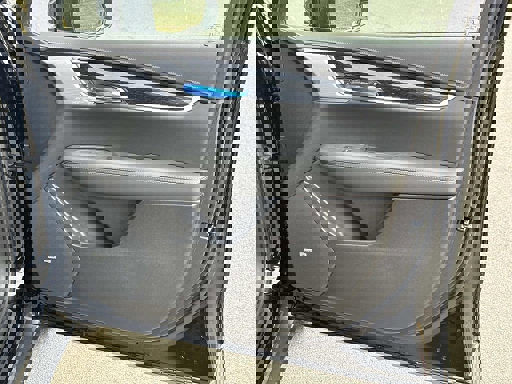 New 2026 Cadillac XT5 Premium Luxury w/ Driver Assist Package image 8