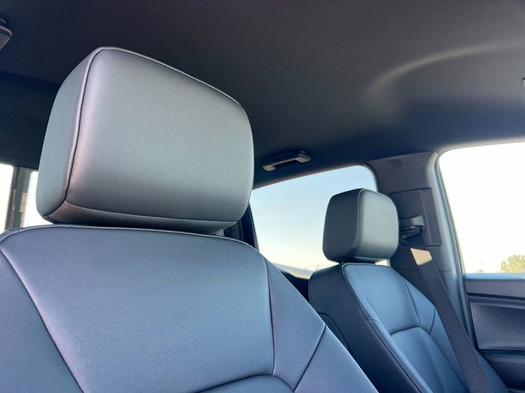 New 2025 Chevrolet Colorado Trail Boss w/ Midnight Edition image 15