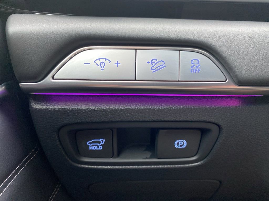 Certified 2025 Genesis GV80 2.5T image 22