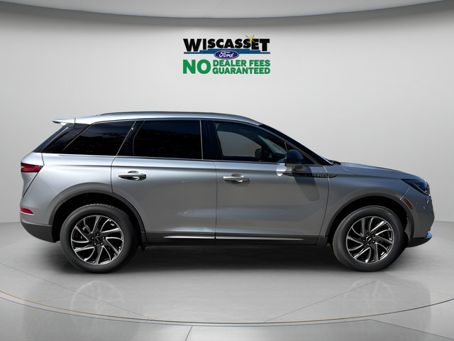 Used 2022 Lincoln Corsair AWD w/ Equipment Group 101A image 5