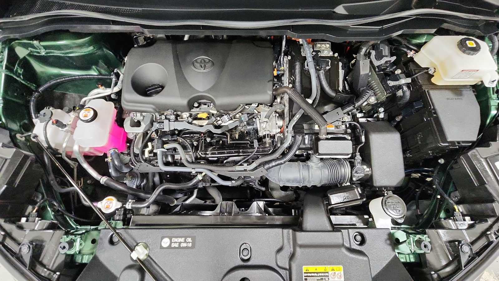 Certified 2024 Toyota Sienna XLE FWD image 32