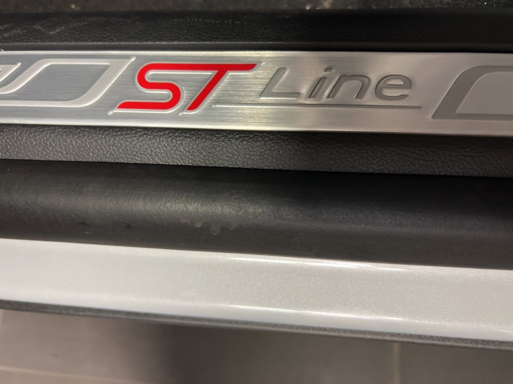 New 2026 Ford Explorer ST-Line w/ ST-Line Street Pack image 28