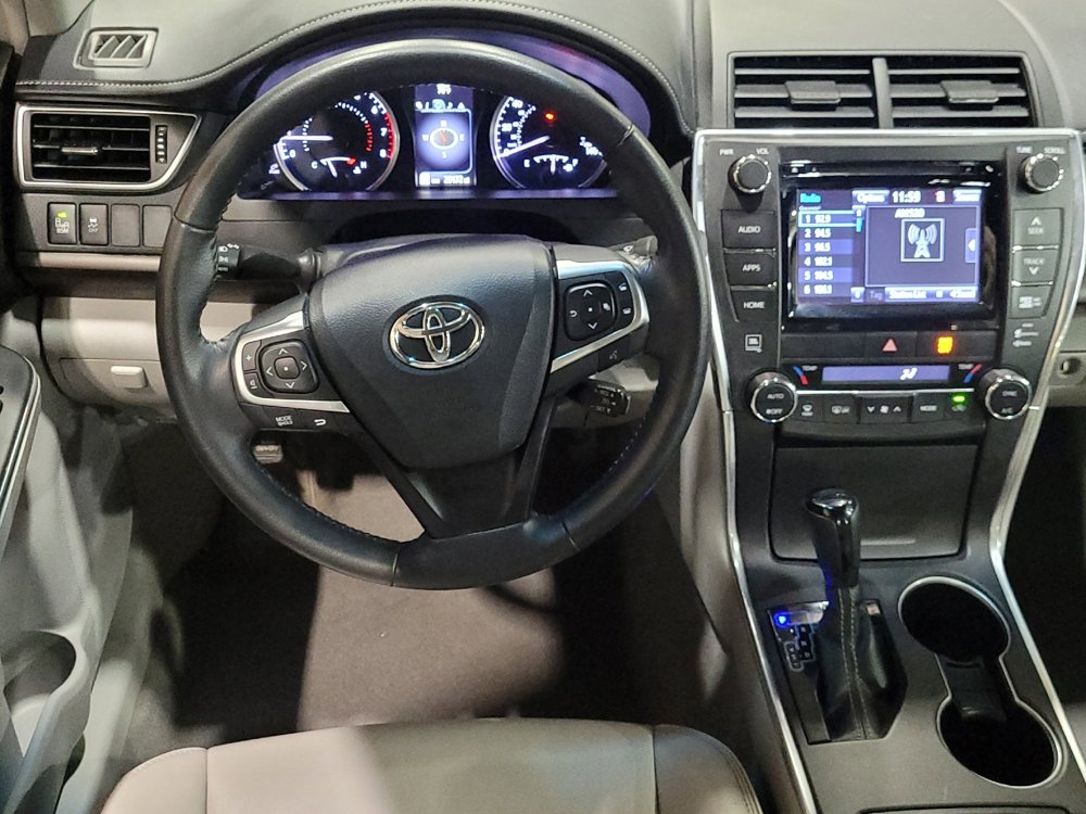 Used 2015 Toyota Camry XLE image 22