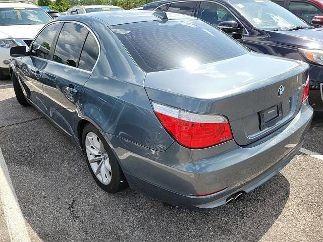 Used 2010 BMW 528i xDrive 528i xDrive AWD 4dr Sedan image 3