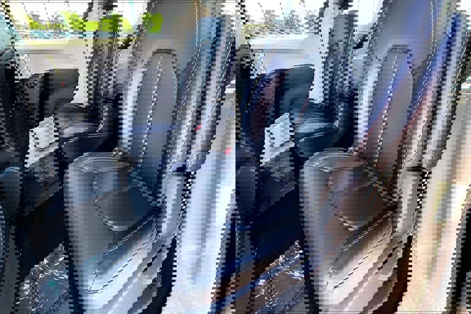 Used 2024 Chrysler Pacifica Select image 20