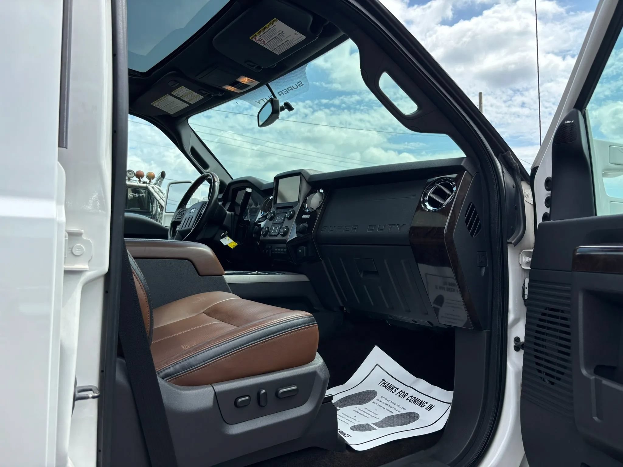 Used 2014 Ford F250 Platinum w/ FX4 Off-Road Package AWD/4WD image 34