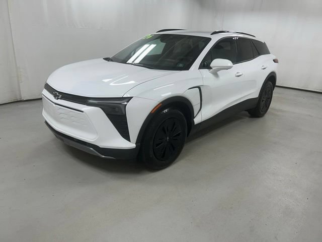 Used 2026 Chevrolet Blazer EV LT AWD/4WD image 2
