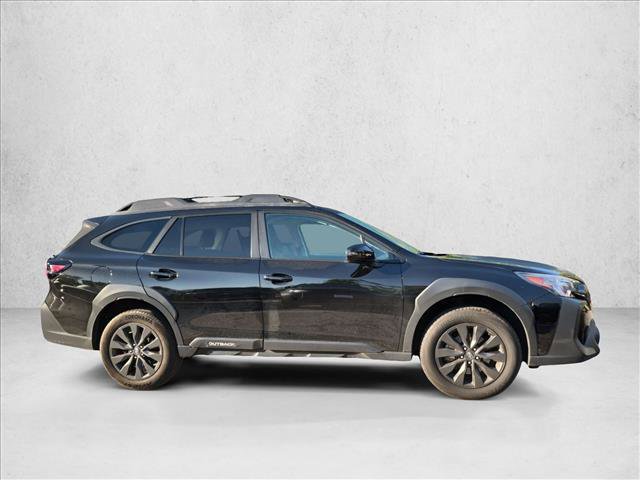 Used 2023 Subaru Outback Onyx Edition AWD/4WD image 4