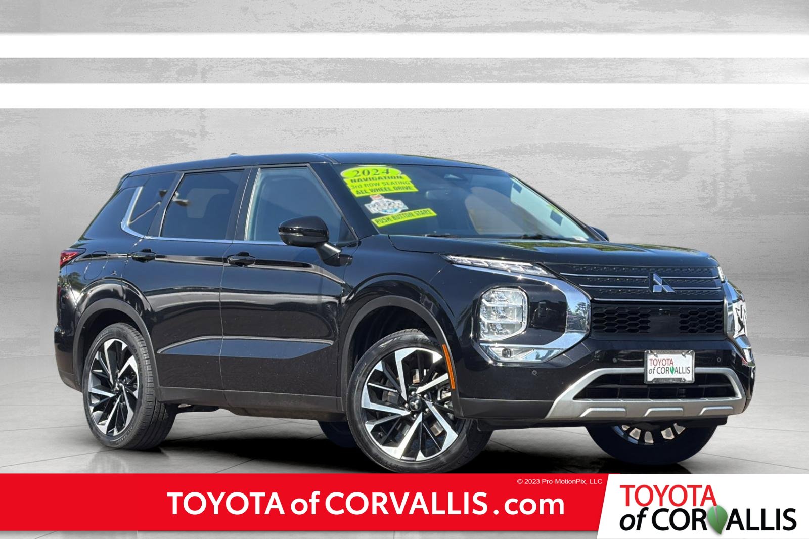 Used 2024 Mitsubishi Outlander SE