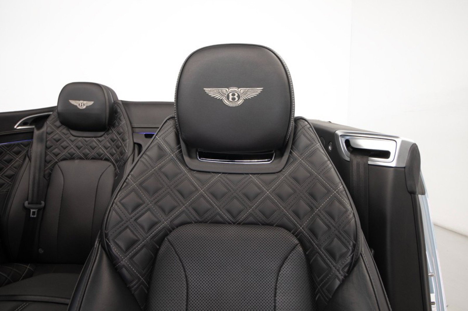 Used 2020 Bentley Continental GT w/ First Edition Specification image 4