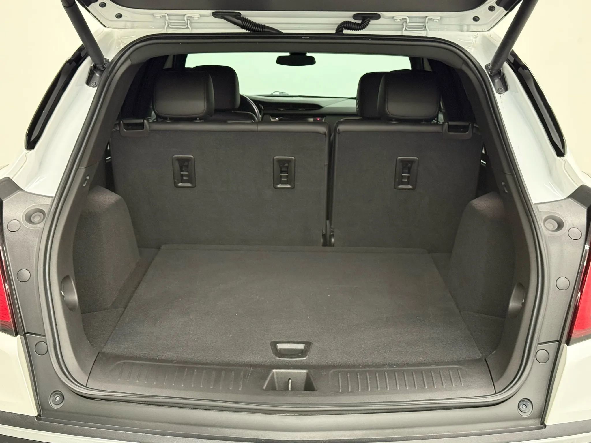 Used 2020 Cadillac XT5 Luxury image 41