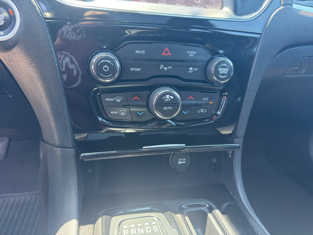 Used 2018 Chrysler 300 S w/ 300S Premium Group AWD/4WD image 21