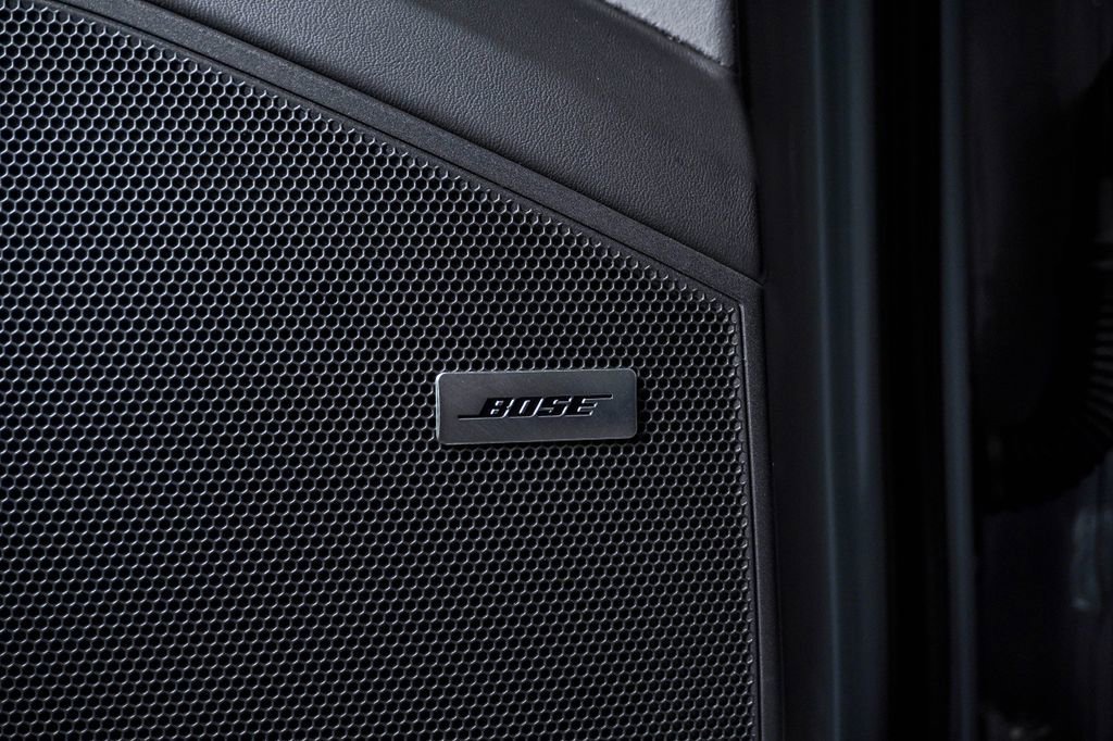 Certified 2025 Porsche Cayenne Coupe image 27