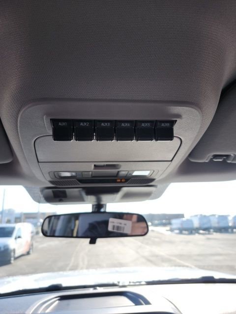 New 2026 Ford F350 XL w/ XL Chrome Package image 44