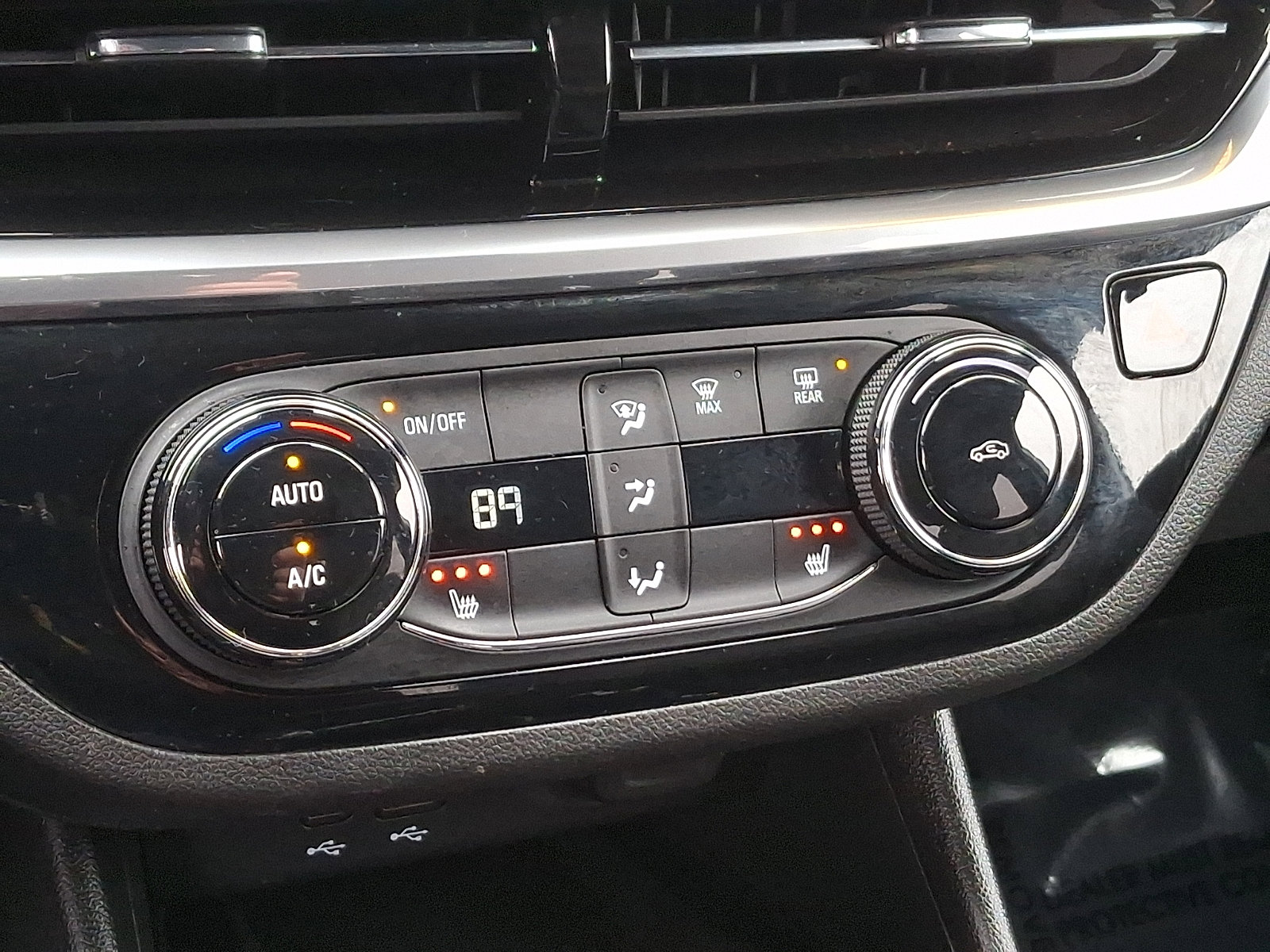 Certified 2024 Buick Envista Sport Touring w/ Convenience I Package image 15