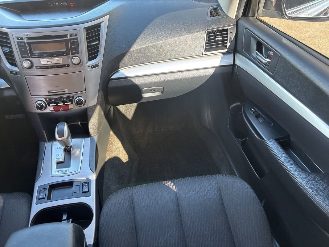 Used 2012 Subaru Outback 2.5i Premium w/ All-Weather Pkg image 12