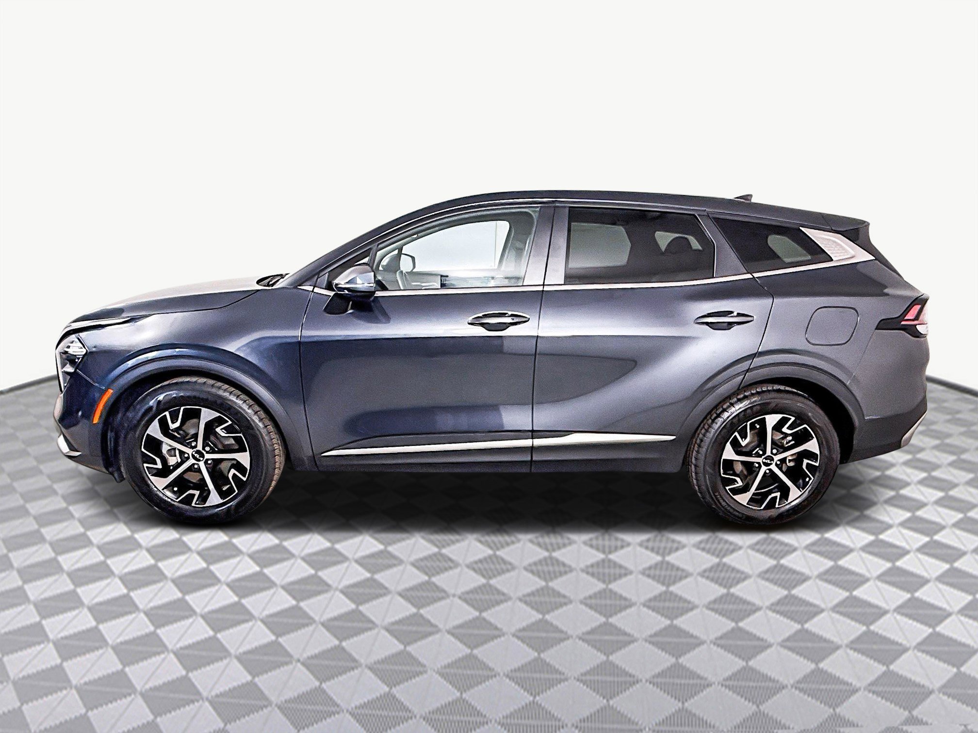 Used 2023 Kia Sportage EX image 6