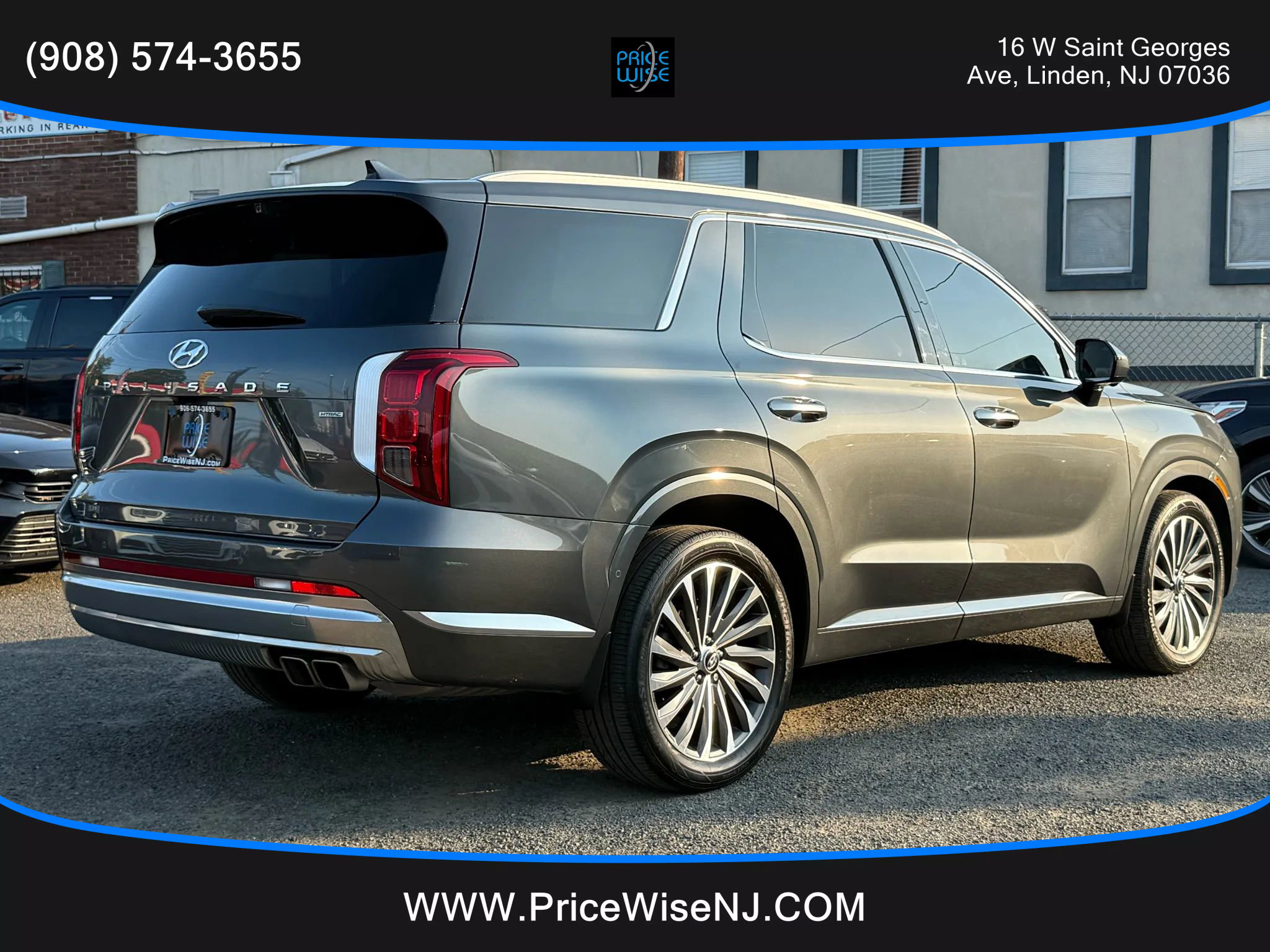 Used 2024 Hyundai Palisade Calligraphy image 6