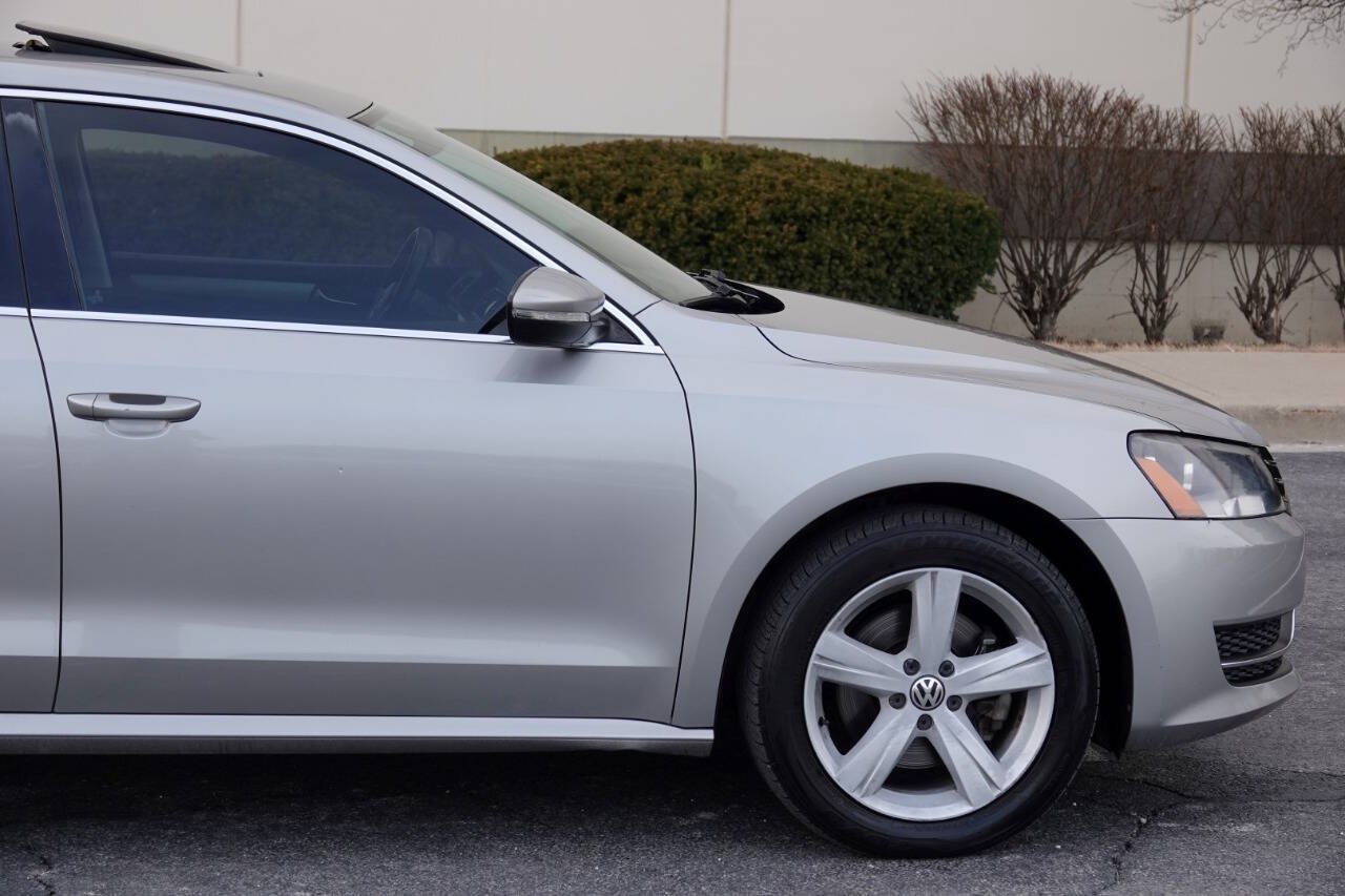 Used 2012 Volkswagen Passat TDI SE FWD image 25