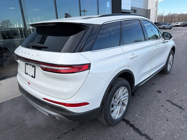 New 2026 Lincoln Corsair Premiere image 3