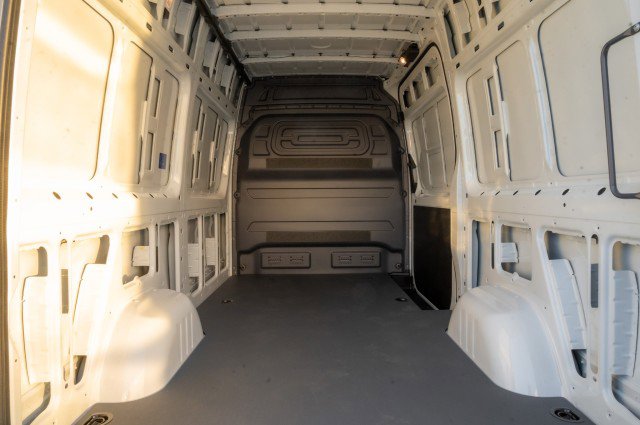 New 2025 Mercedes-Benz Sprinter 2500 image 9