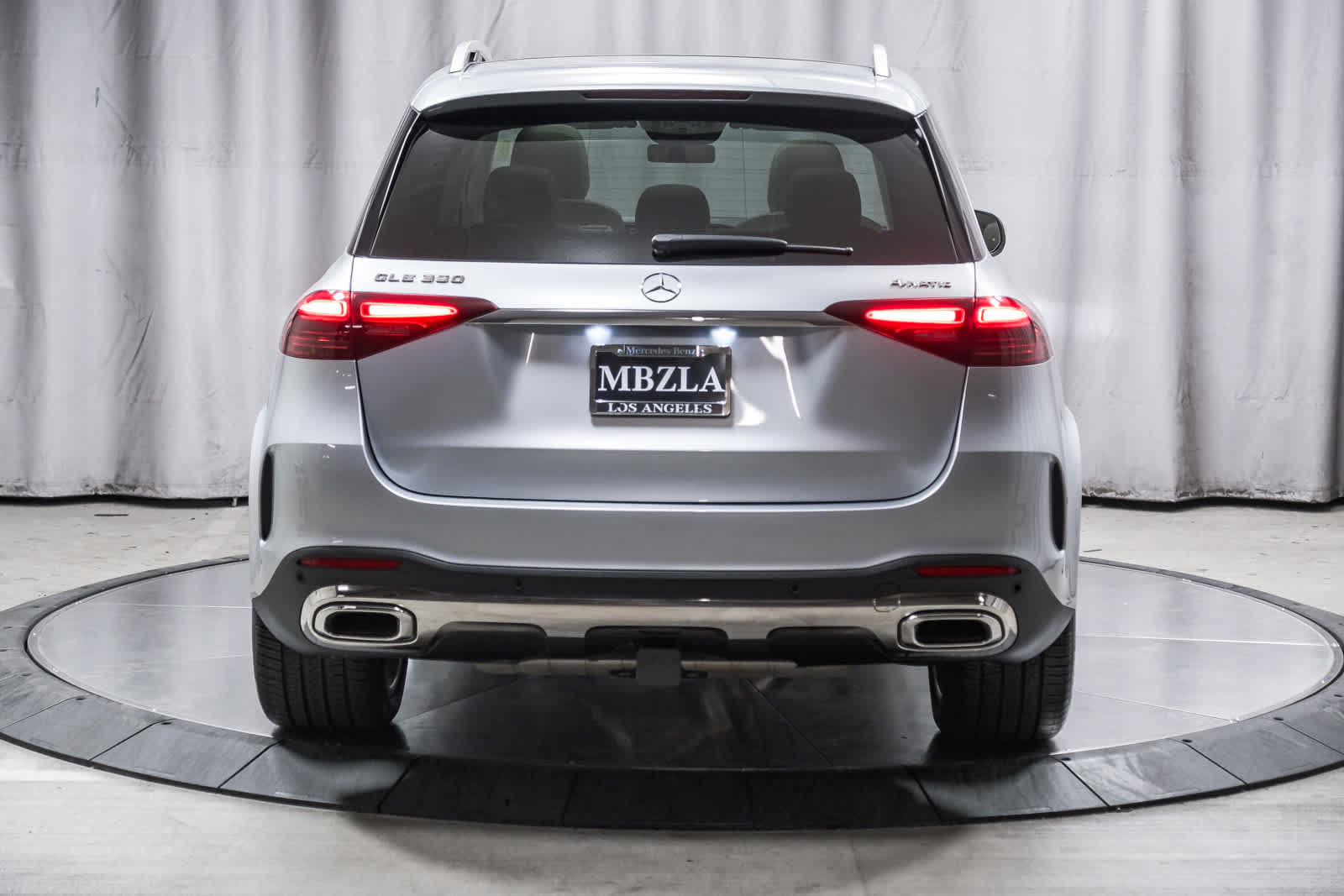 Used 2026 Mercedes-Benz GLE 350 4MATIC w/ AMG Line Exterior image 3