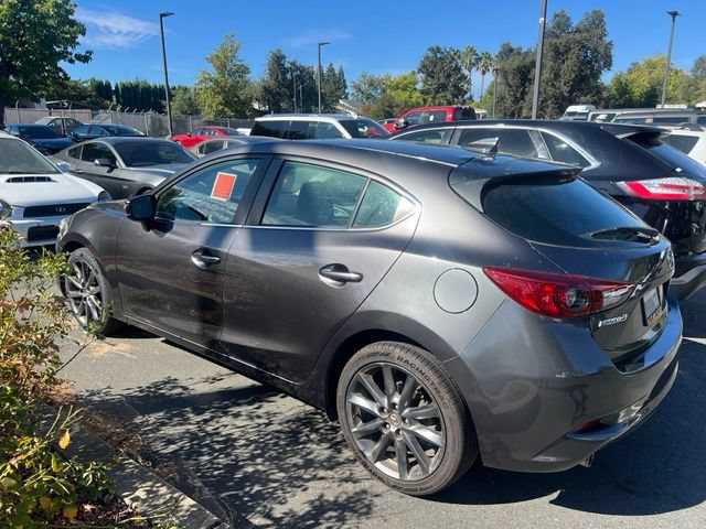 Used 2018 MAZDA MAZDA3 Touring FWD image 7