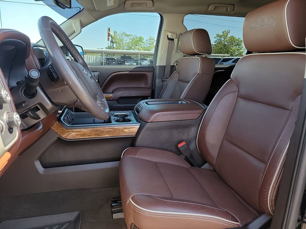Used 2015 Chevrolet Silverado 1500 High Country w/ High Country Premium Package AWD/4WD image 12