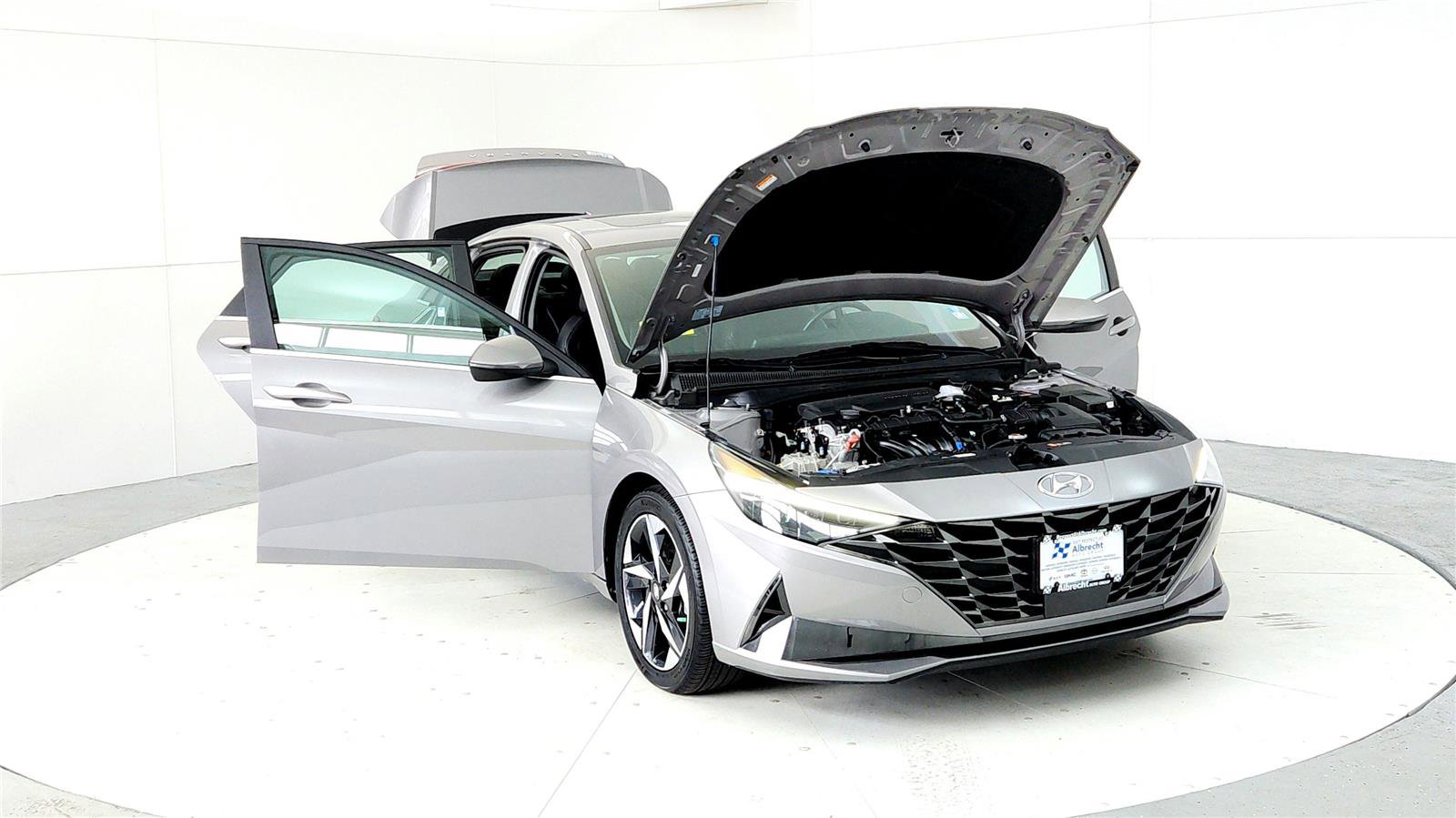 Used 2023 Hyundai Elantra Limited image 8