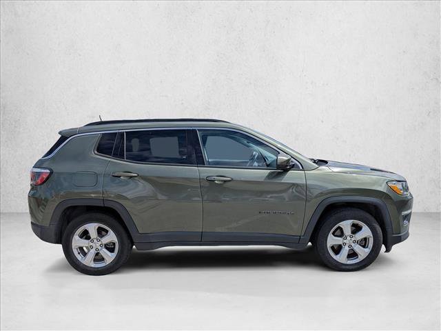 Used 2019 Jeep Compass Latitude w/ Cold Weather Group image 2