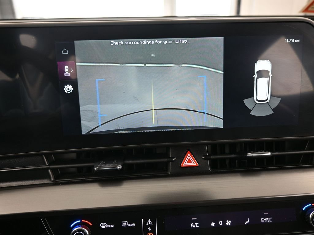 Used 2025 Kia Sportage EX image 21