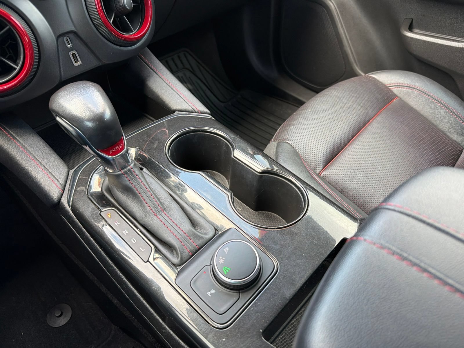 Used 2019 Chevrolet Blazer RS FWD image 31