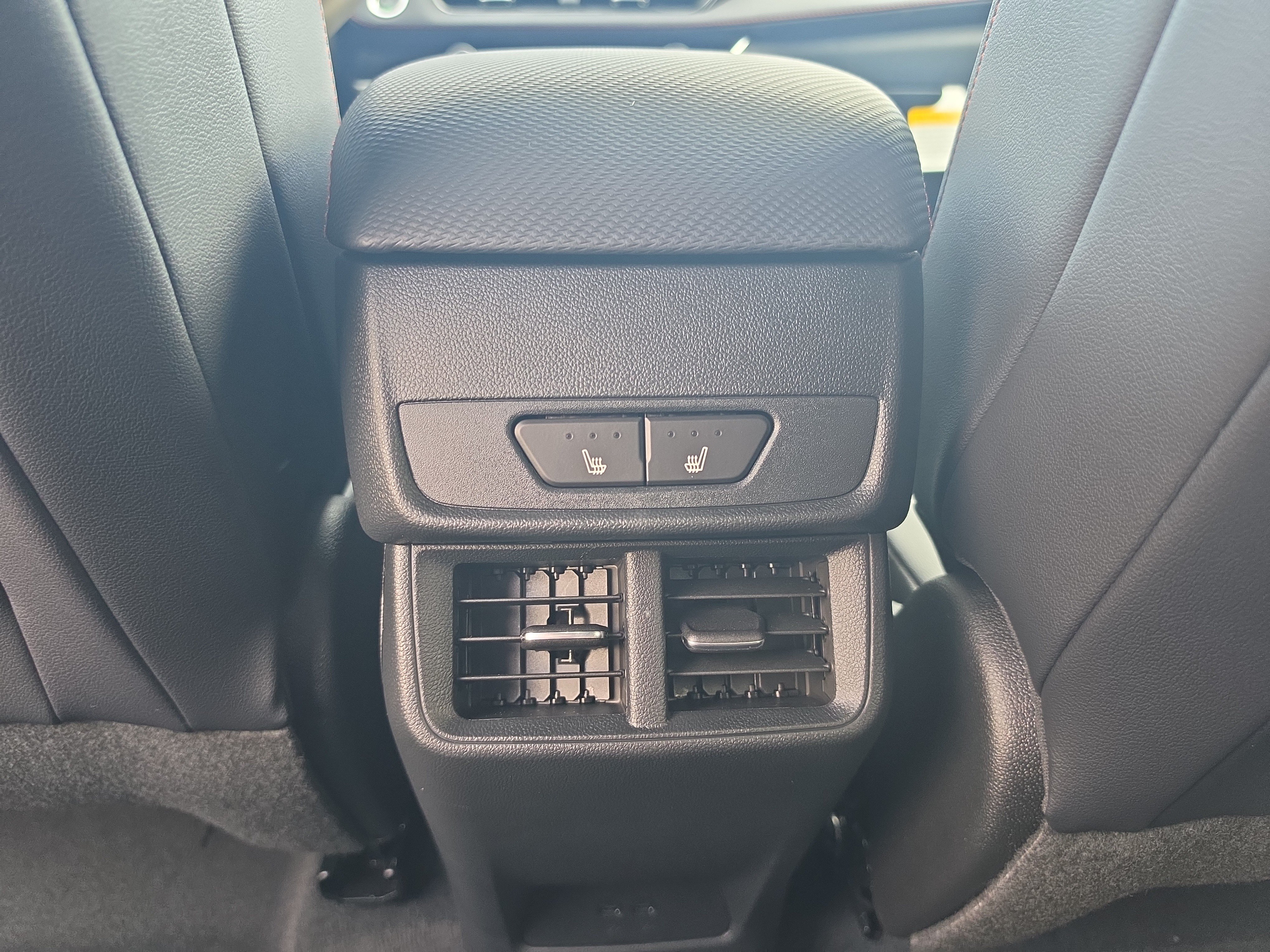 New 2027 Chevrolet Equinox RS w/ Safety and Technology Package AWD/4WD image 16