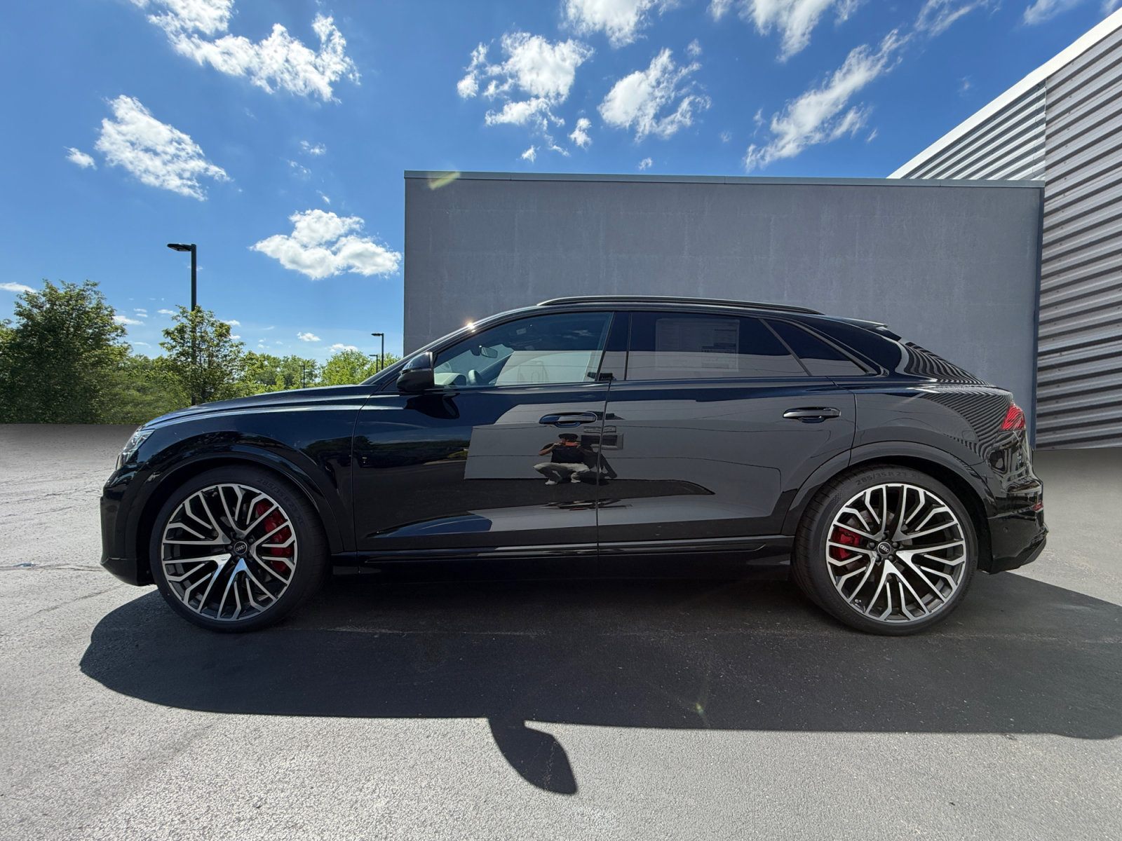 New 2026 Audi SQ8 Prestige AWD/4WD image 2