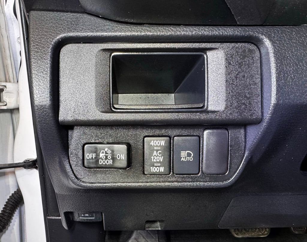 Used 2019 Toyota Tacoma TRD Off-Road image 23