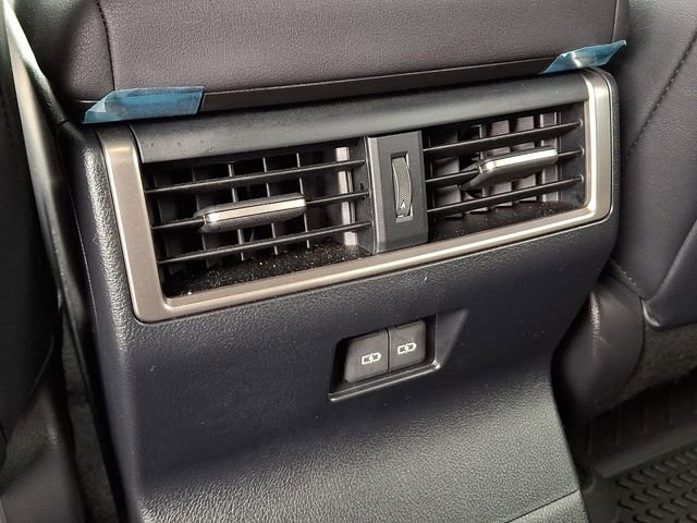 Used 2025 Lexus GX 550 image 17