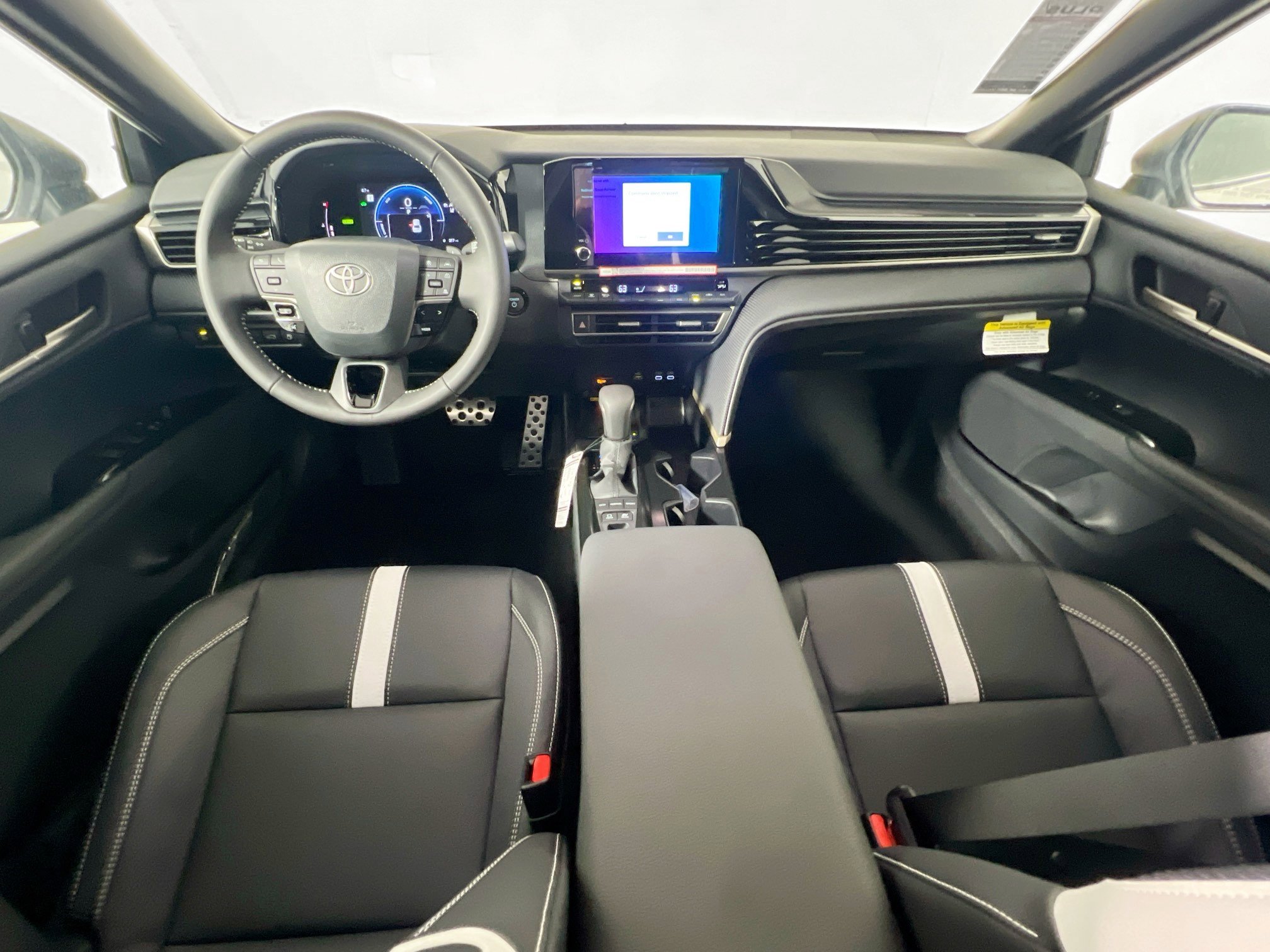 New 2026 Toyota Camry SE FWD image 30