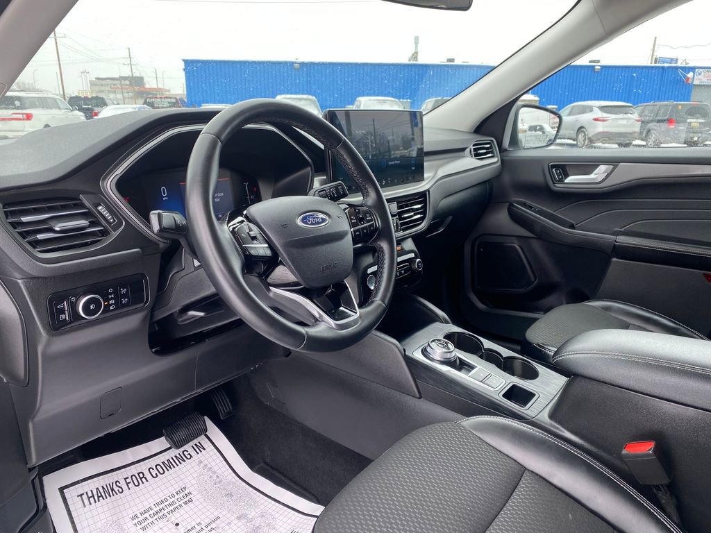 Used 2024 Ford Escape SE image 10