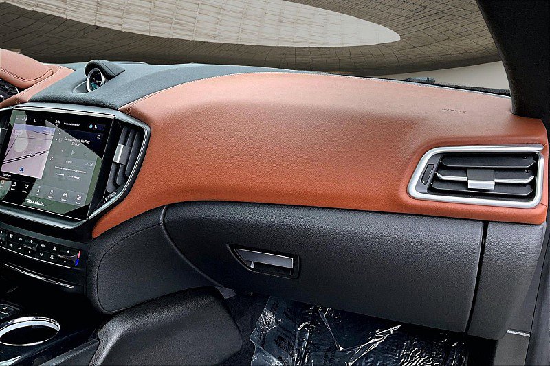 Used 2022 Maserati Ghibli Modena Q4 image 16