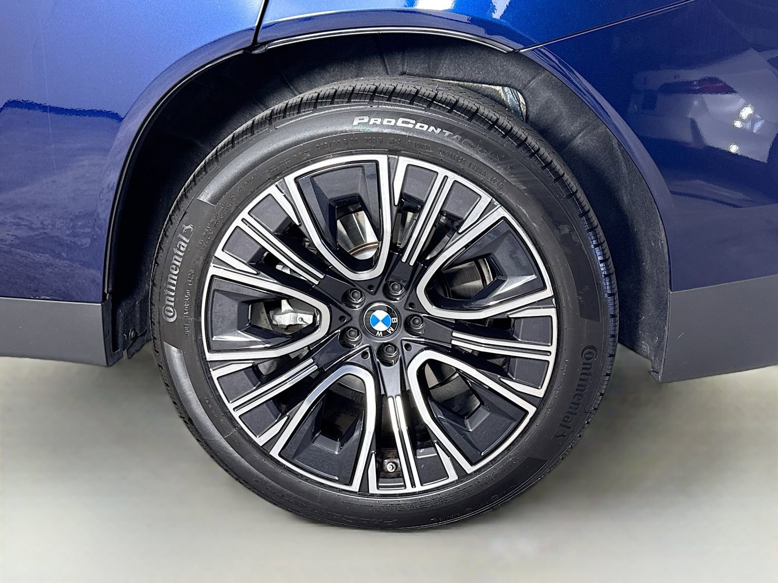 Used 2026 BMW X3 xDrive30 w/ Premium Package image 32